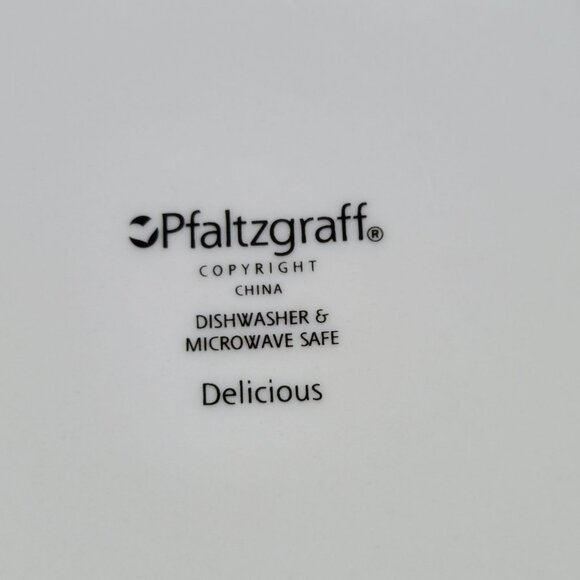 Pfaltzgraff Delicious Dinner Plate Red Apples & Floral Fall Autumn Farmhouse - Picture 9 of 11